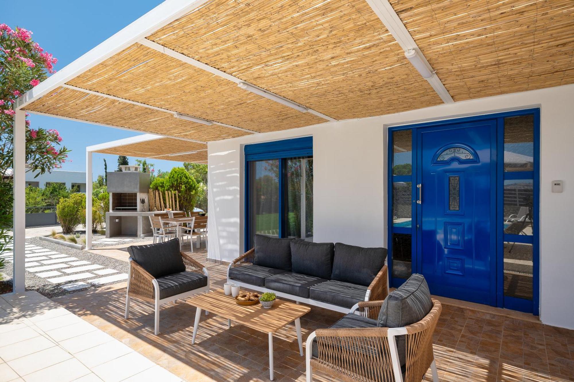 Villa Mariani II - In Lothiarika, Newly Renovated June 2024, Private Pool, Lindos 10 Min, Beach 120M 拉多斯 外观 照片