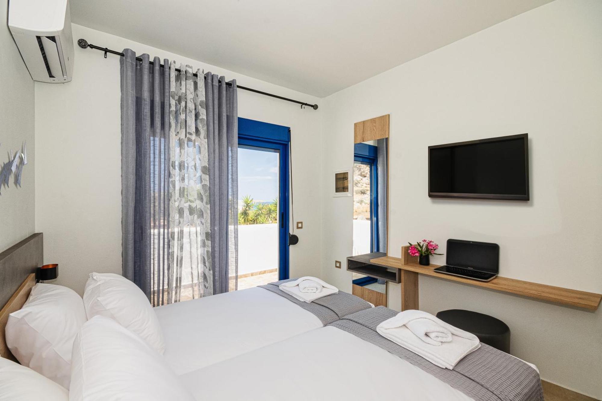 Villa Mariani II - In Lothiarika, Newly Renovated June 2024, Private Pool, Lindos 10 Min, Beach 120M 拉多斯 外观 照片